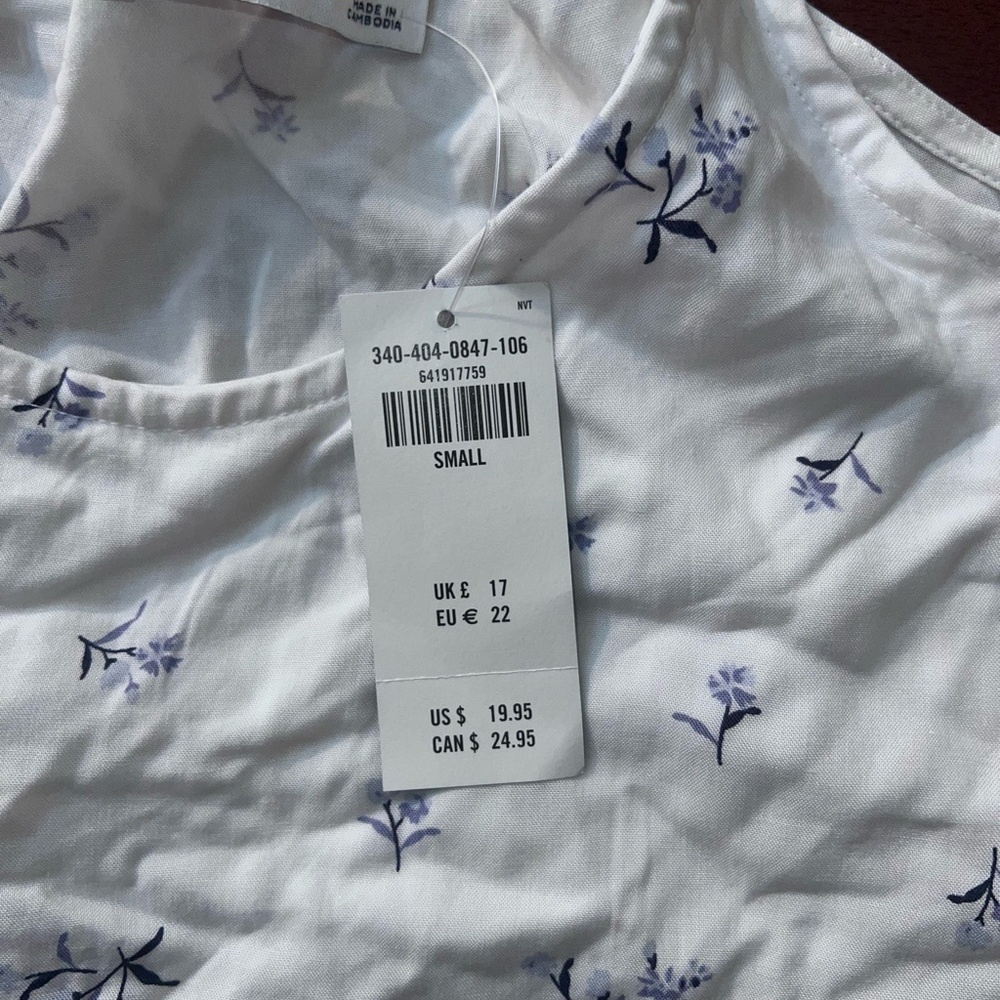 Hollister White and Blue Floral Camisole - Picture 5 of 6